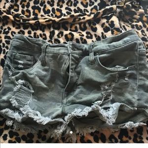 High rise camo shorts!